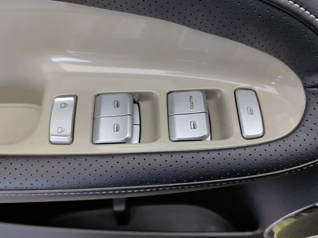 Wuling Bingo — миниатюра 9