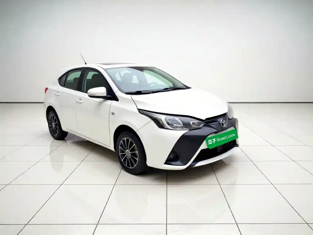 Toyota Yaris L — миниатюра 3