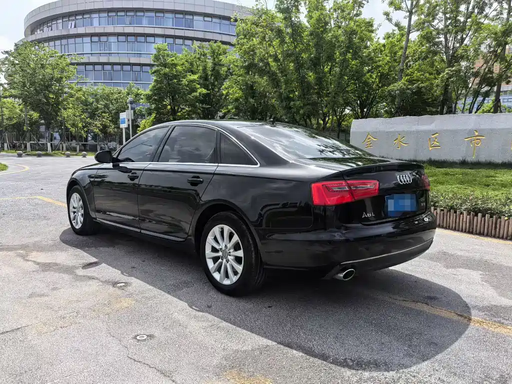 Audi A6L — миниатюра 7