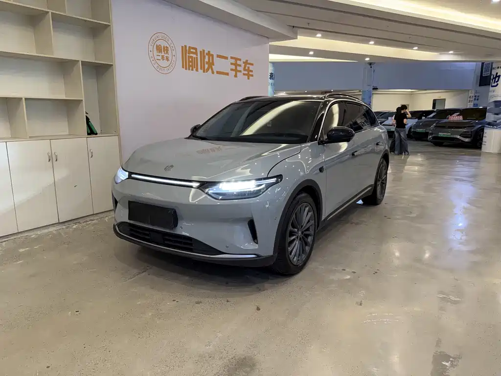 Leapmotor C11
