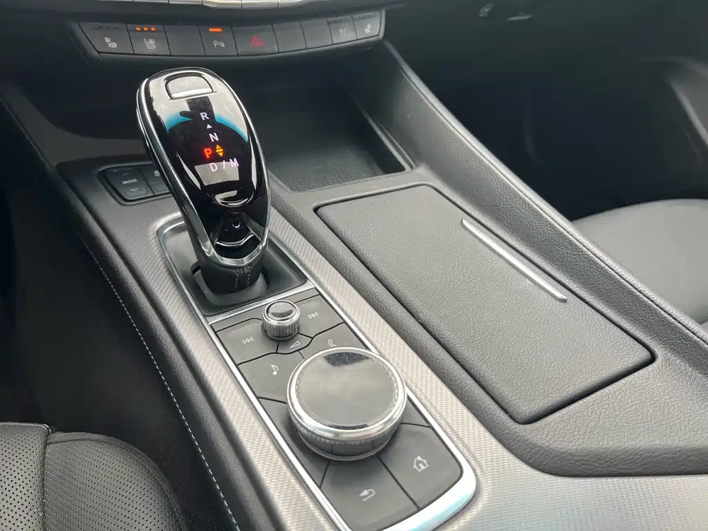Cadillac CT5 — миниатюра 12