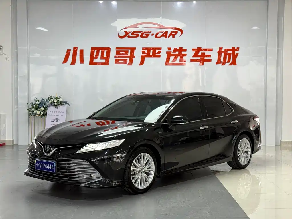 Toyota Camry 2019