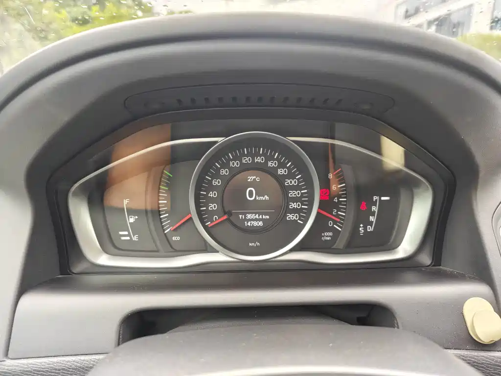 Volvo XC60 — миниатюра 11