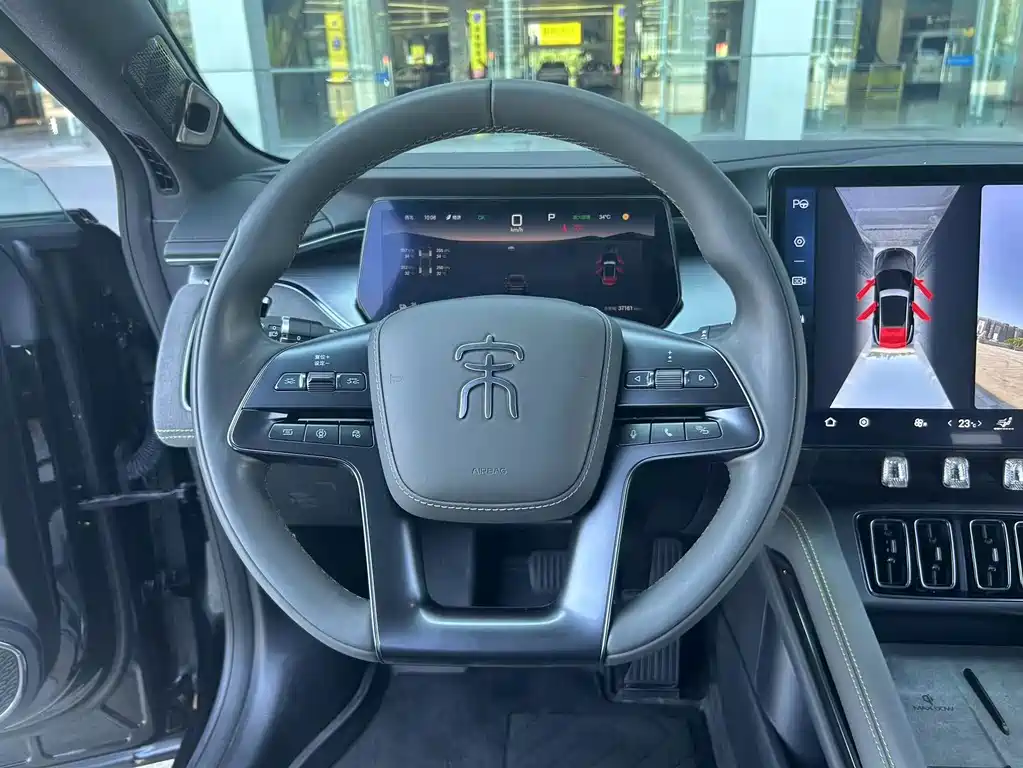 BYD L EV — миниатюра 13