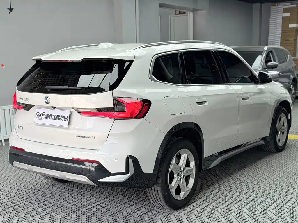 BMW X1 2023 sDrive20Li X