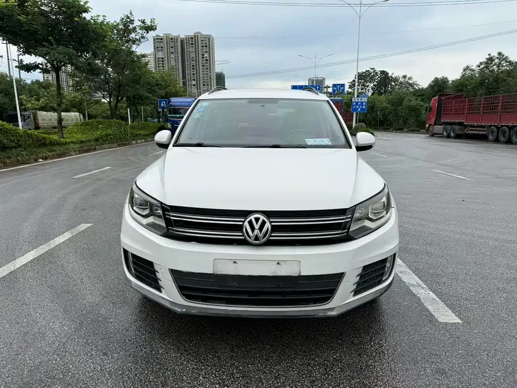Volkswagen Tiguan — миниатюра 2