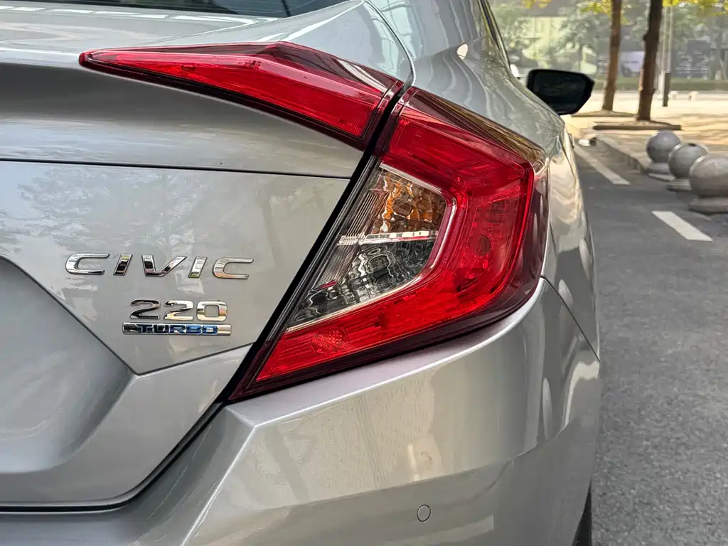 Honda Civic 2019 220TURBO CVT VI