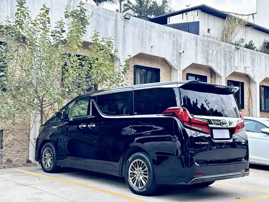 Toyota Alphard 2021 2.5L Luxury