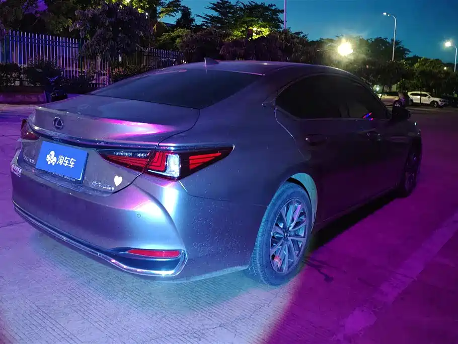 Lexus ES 2022 200