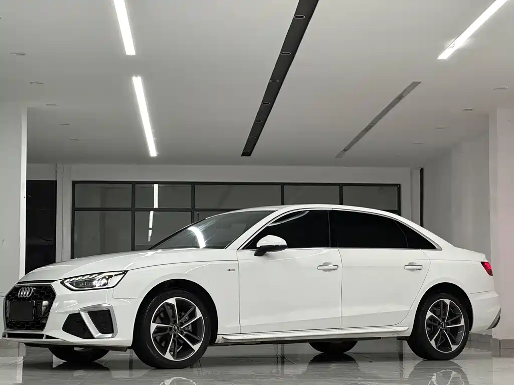 Audi A4L 2023