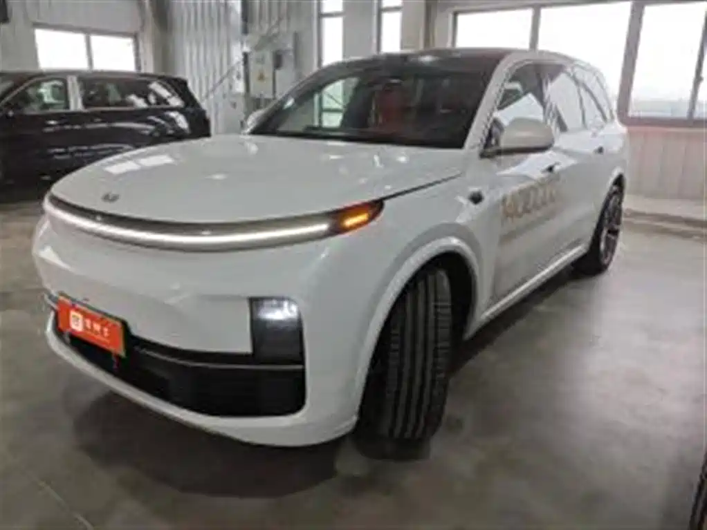 Li Auto Li L9 2025