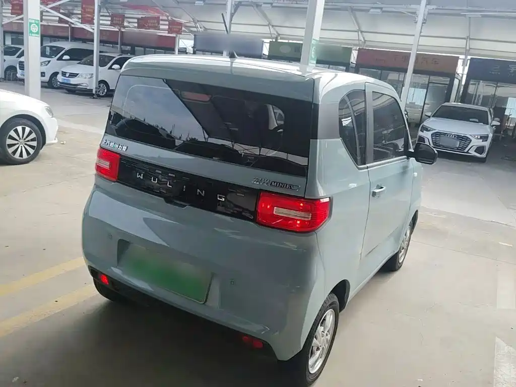 Wuling MINIEV — миниатюра 7