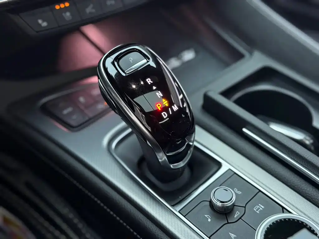 Cadillac CT5 — миниатюра 7
