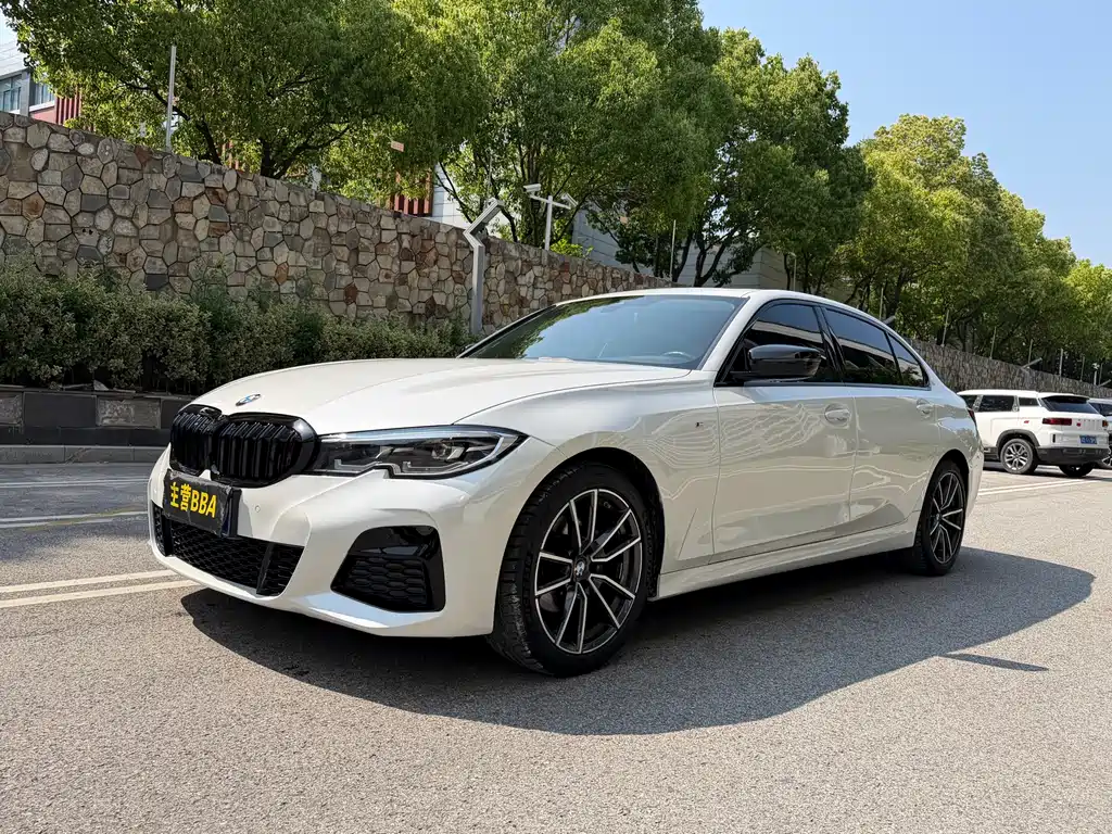 BMW 3 Series 2022