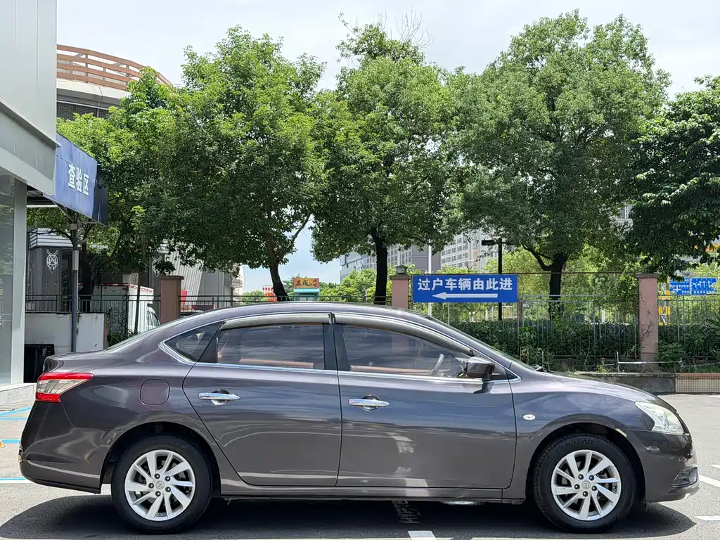 Nissan Sylphy — миниатюра 4