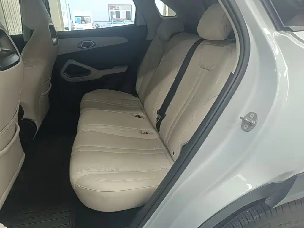 BYD Yuan UP — миниатюра 17
