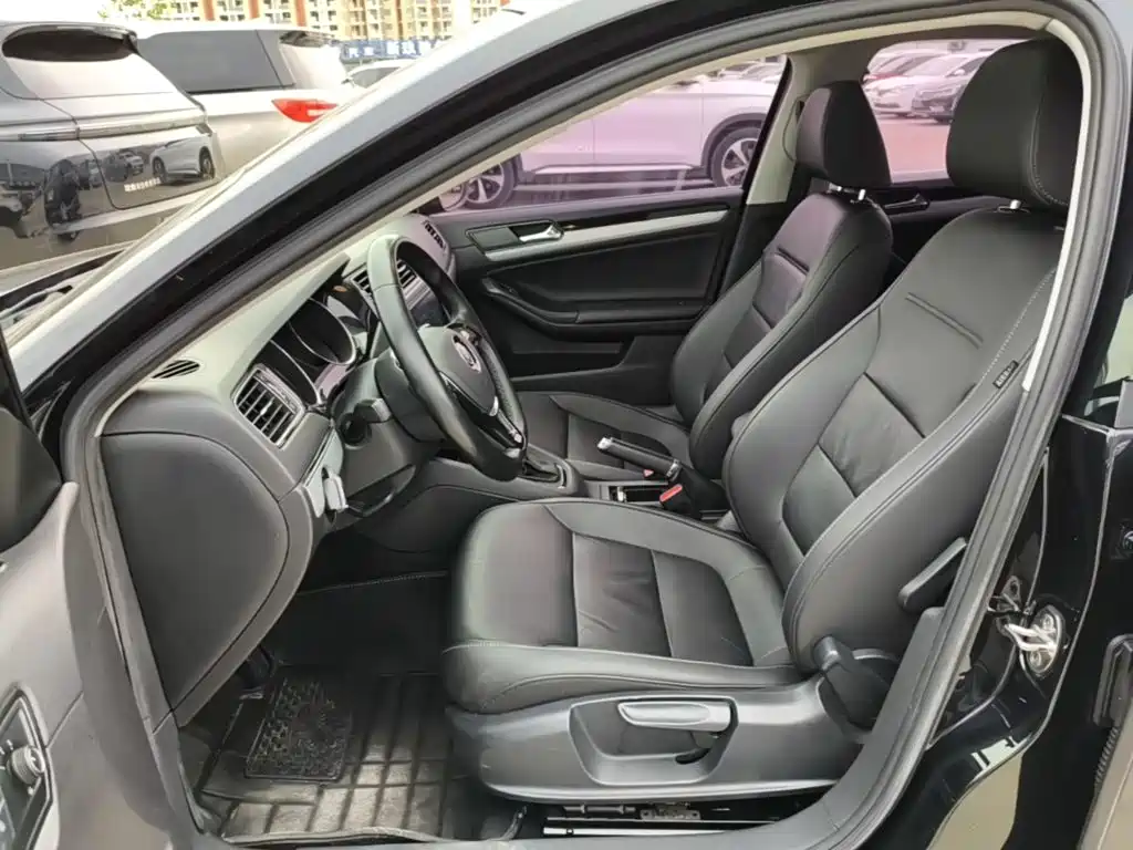Volkswagen Sagitar — миниатюра 15