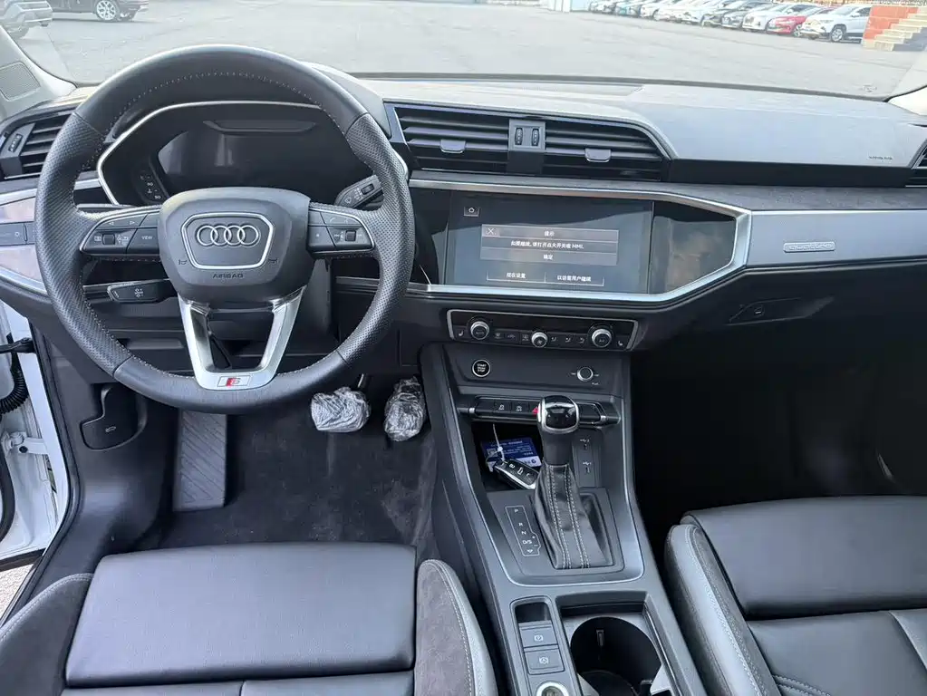 Audi Q3 Sportback — миниатюра 10