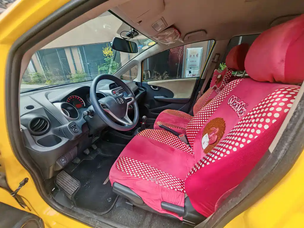Honda Fit — миниатюра 4