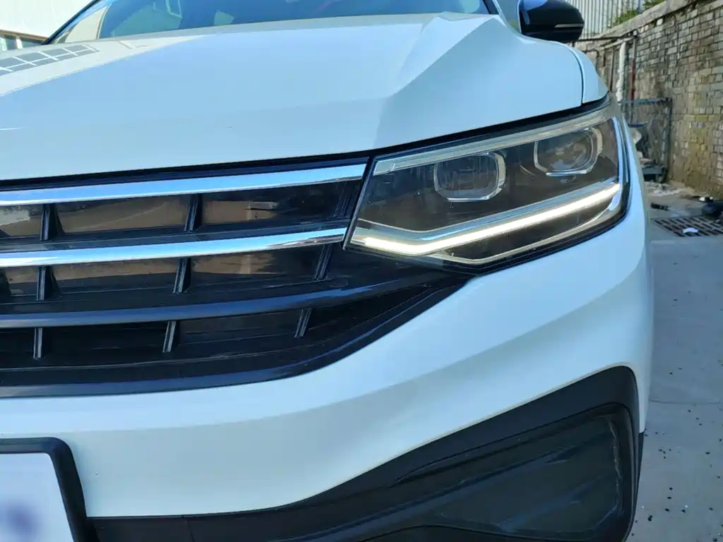 Volkswagen Tiguan L — миниатюра 24