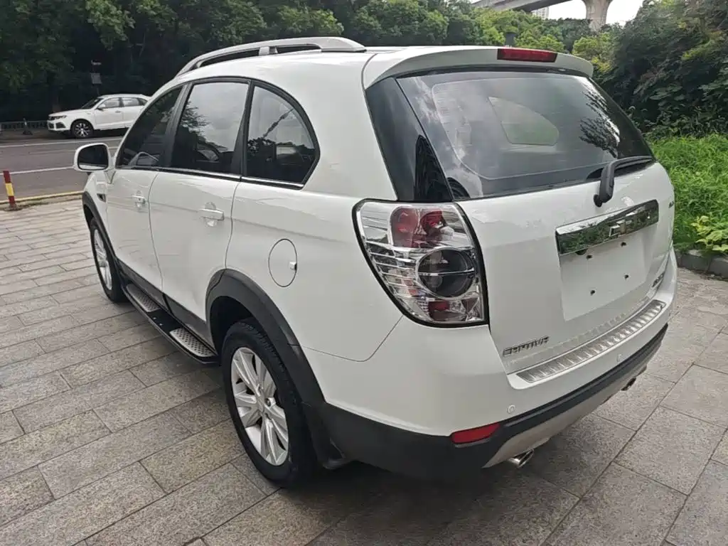 Chevrolet Captiva — миниатюра 5