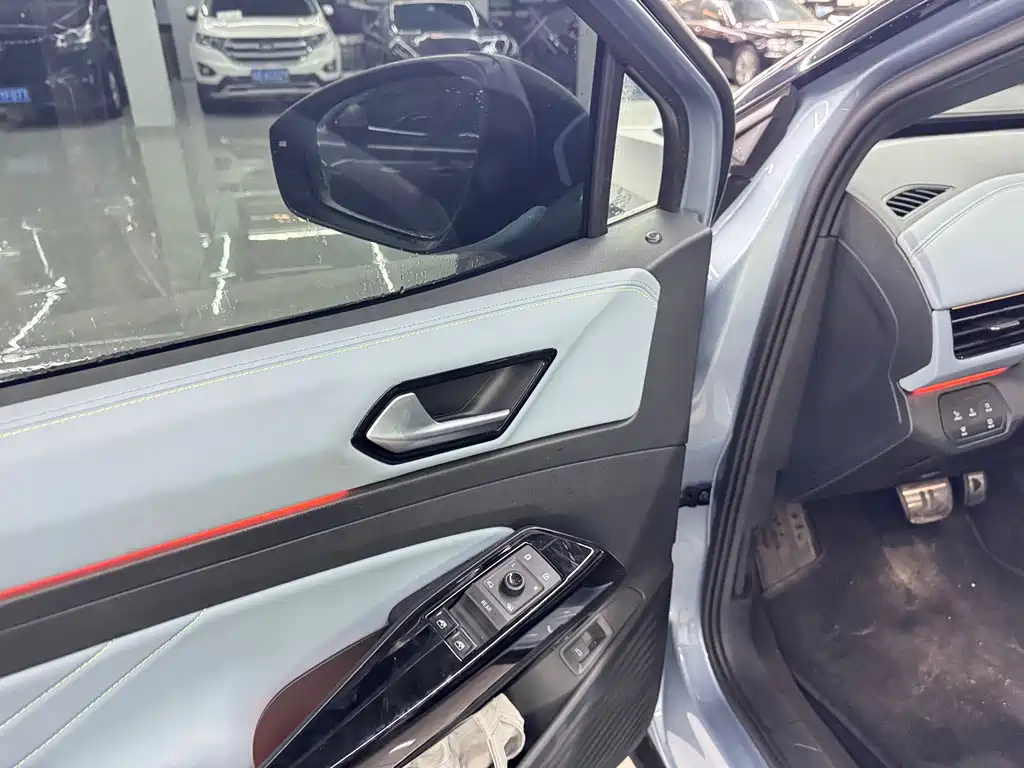 Volkswagen ID.4 X — миниатюра 14