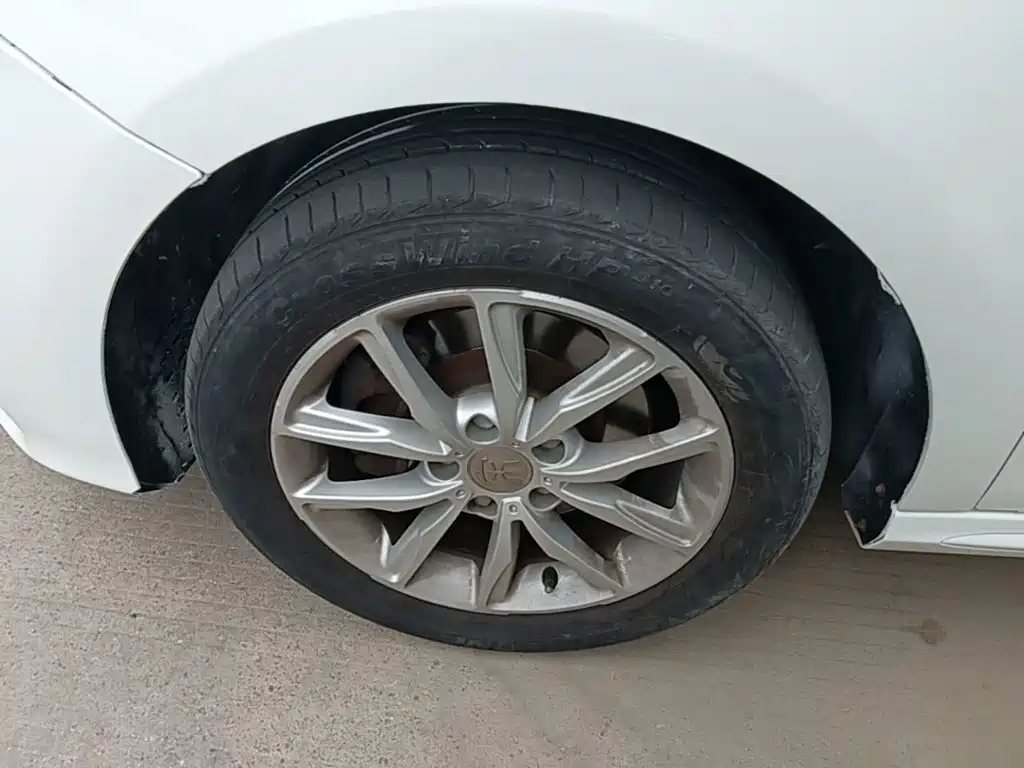 BYD MAX — миниатюра 23