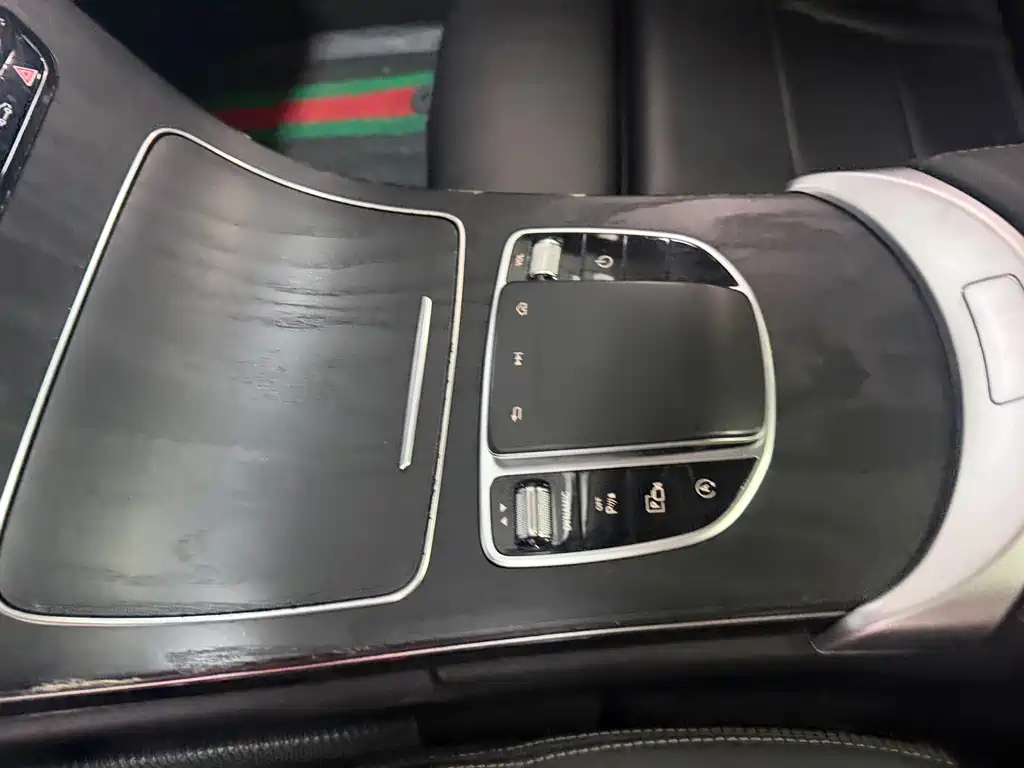 Mercedes-Benz C-Class — миниатюра 8