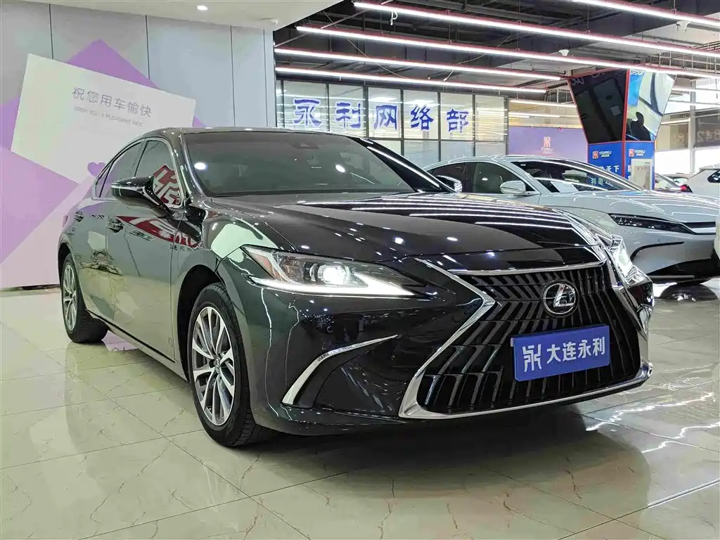 Lexus ES — миниатюра 3
