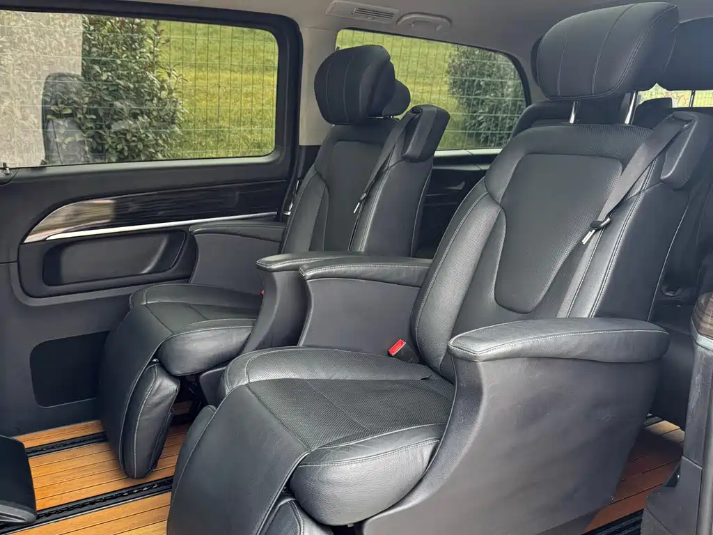 MERCEDES-BENZ V CLASS