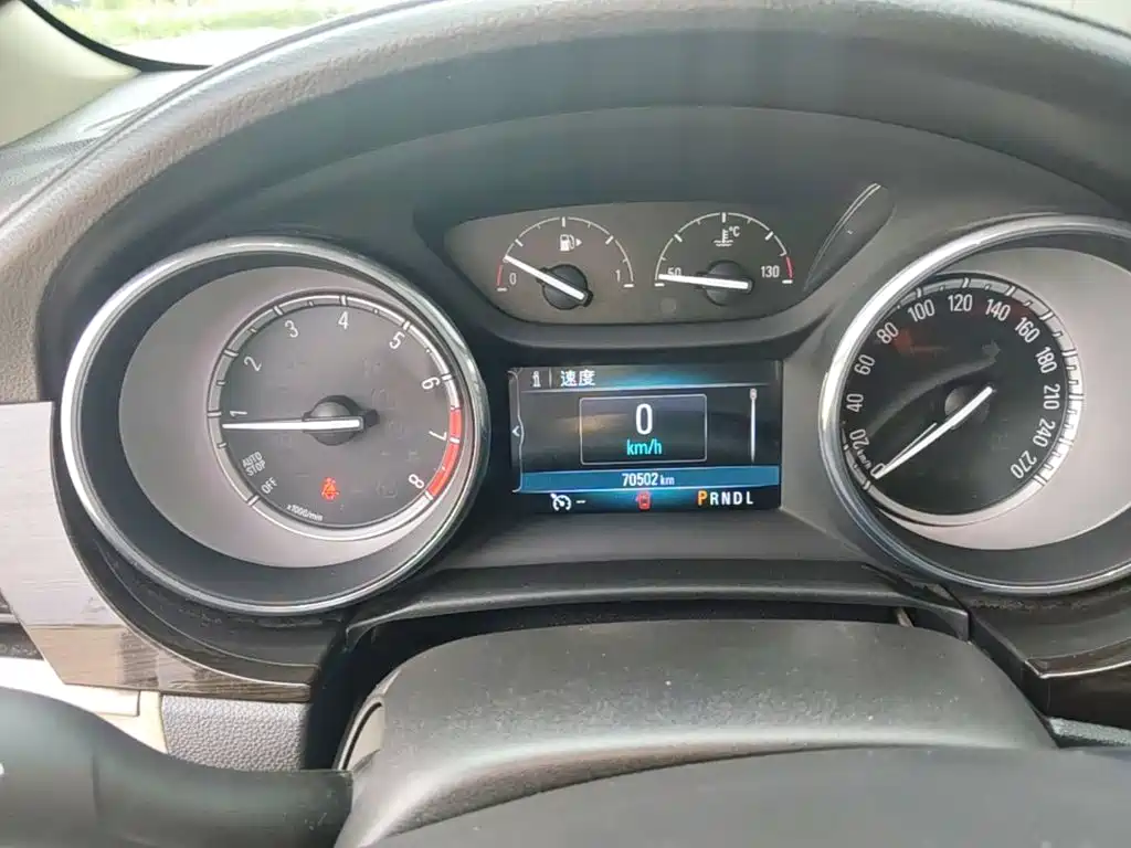Buick Verano — миниатюра 12