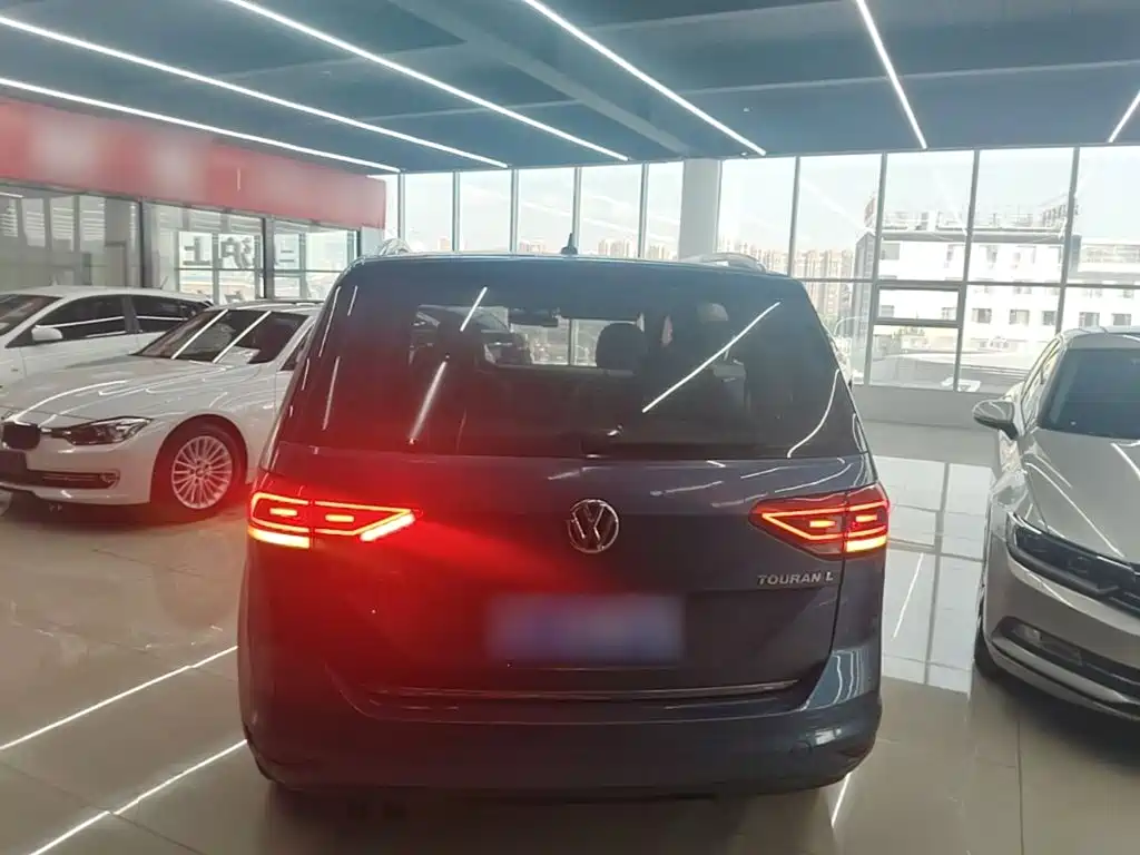 Volkswagen Touran — миниатюра 6