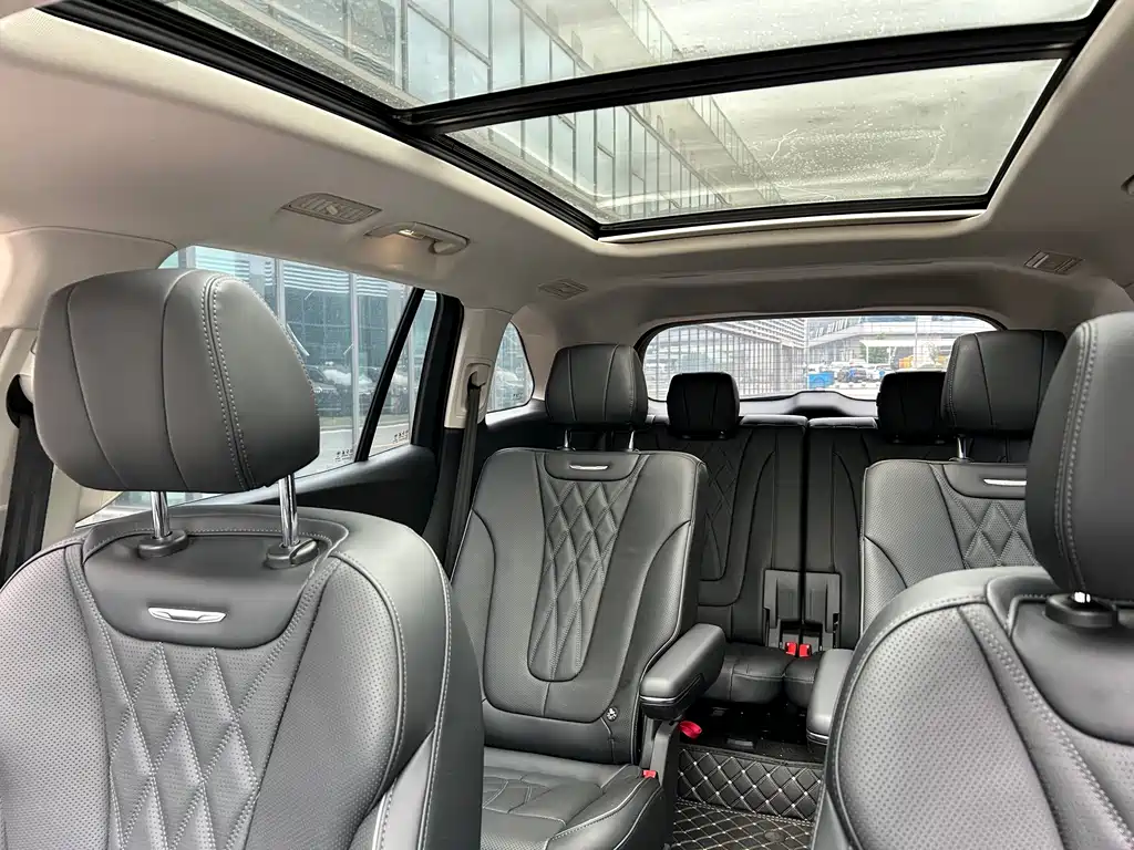 Hongqi Hongqi HS7 PHEV — миниатюра 8