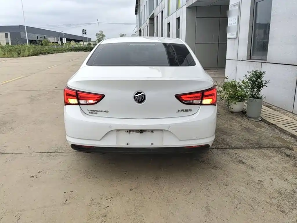 Buick Verano — миниатюра 6