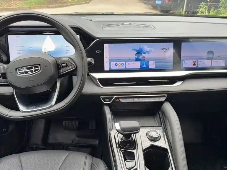 Geely Xingyue L — миниатюра 2