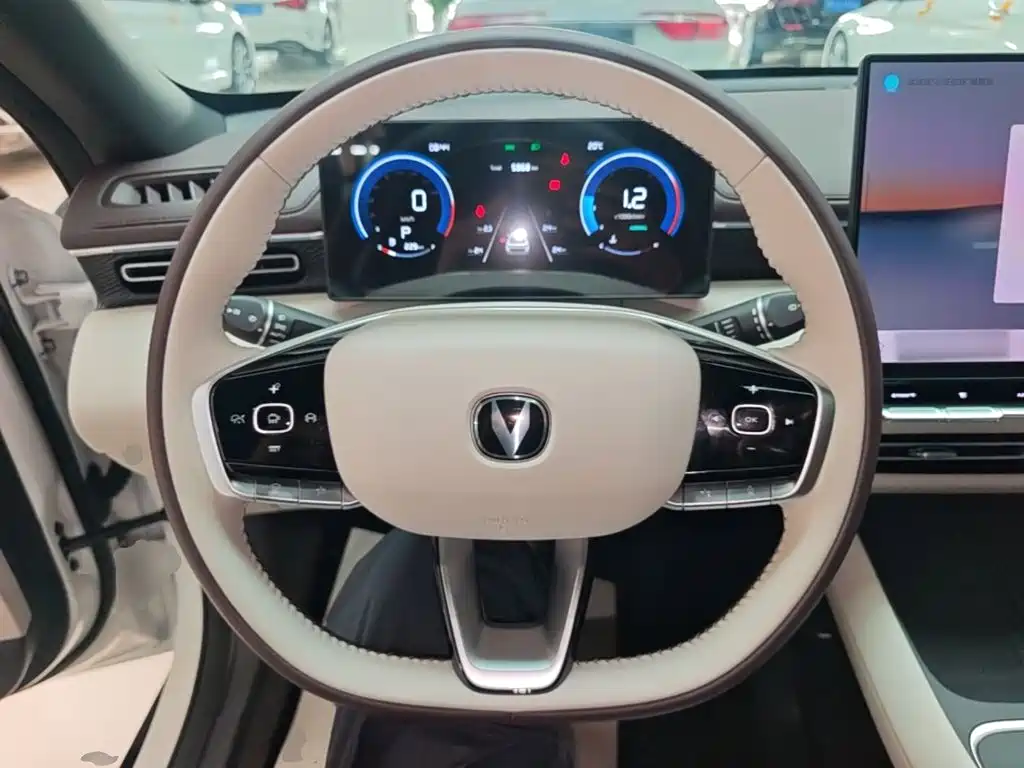 Changan Eado — миниатюра 11