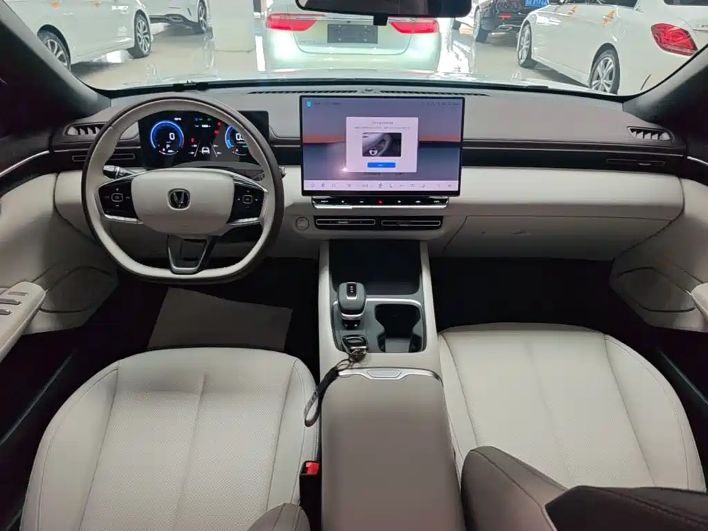 Changan Eado — миниатюра 10