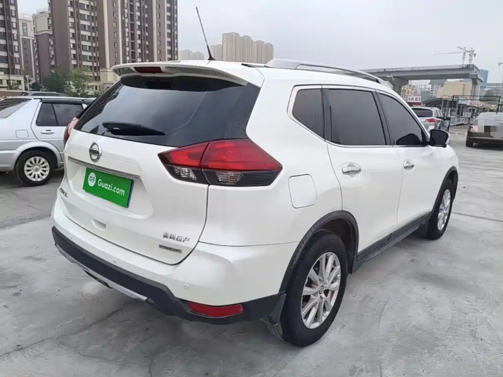 Nissan X-Trail — миниатюра 7