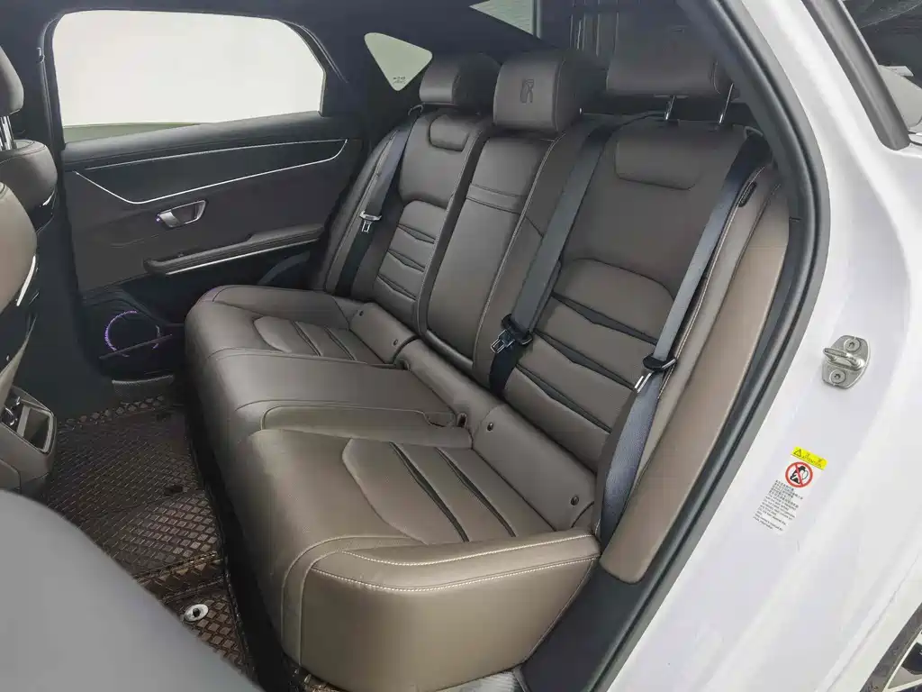BYD Han — миниатюра 5