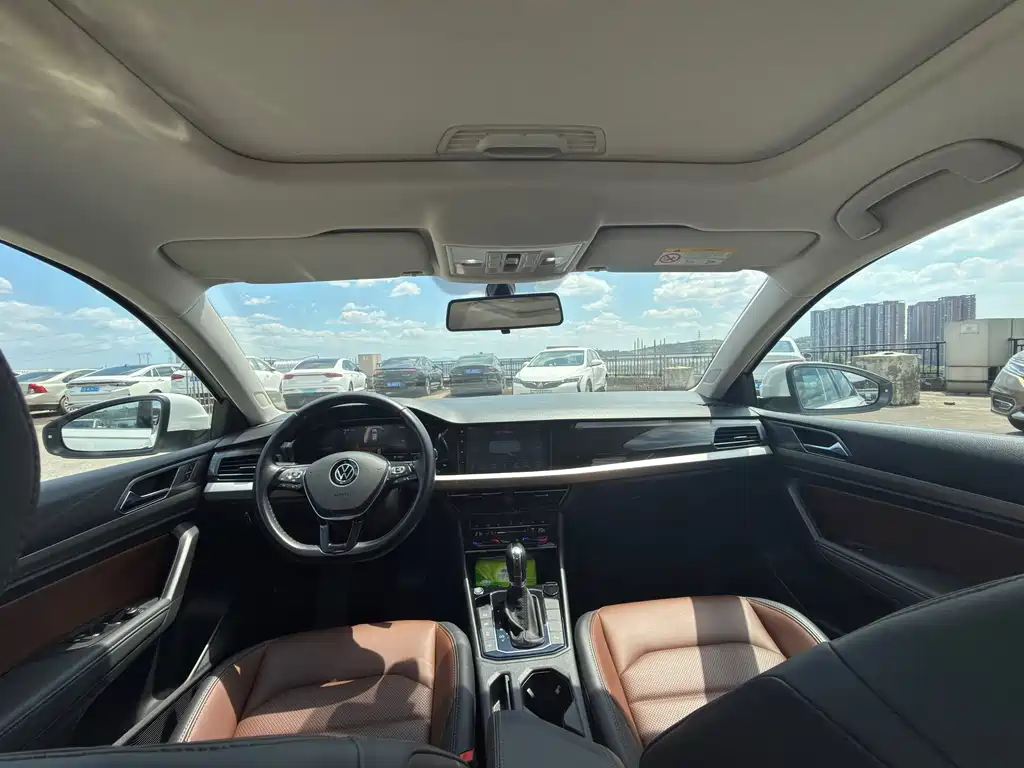 Volkswagen Lavida — миниатюра 6