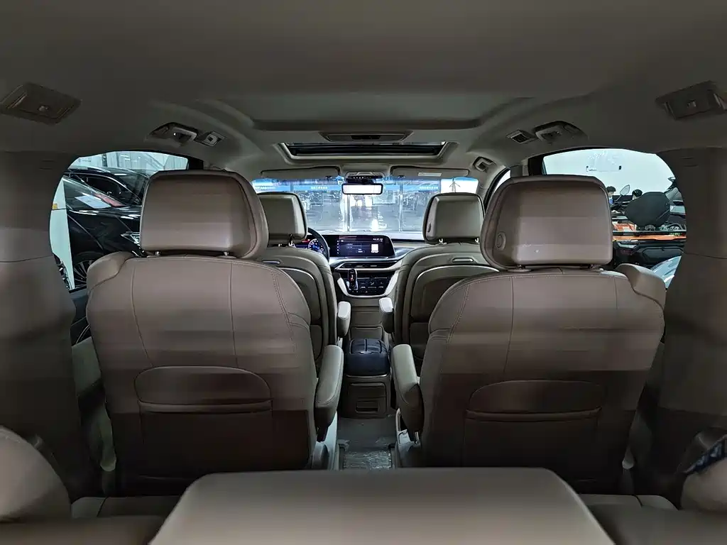 Buick GL8 — миниатюра 19