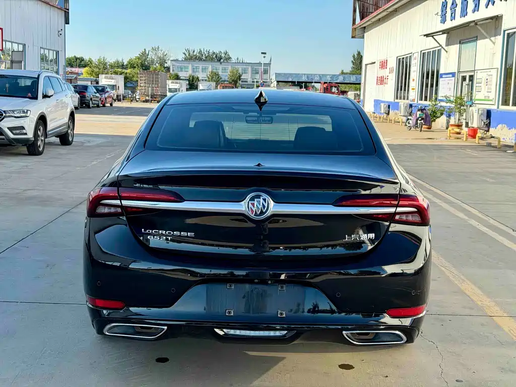 Buick LaCrosse — миниатюра 7