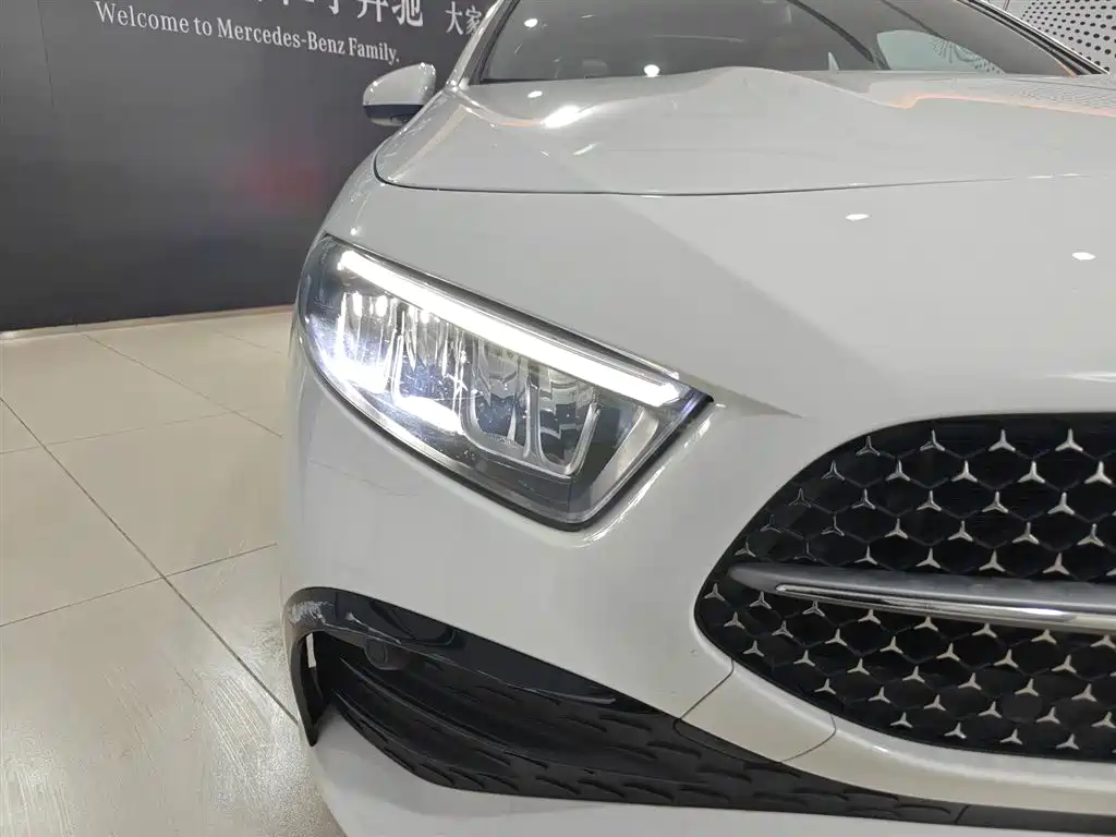 MERCEDES-BENZ A CLASS