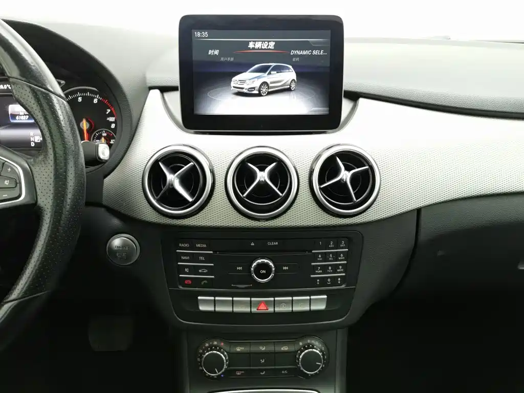 Mercedes-Benz B-Class — миниатюра 12