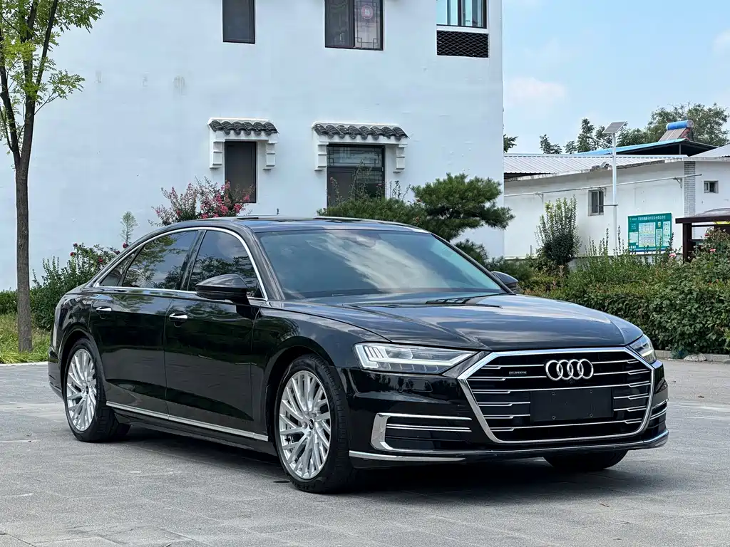 Audi A8 — миниатюра 3