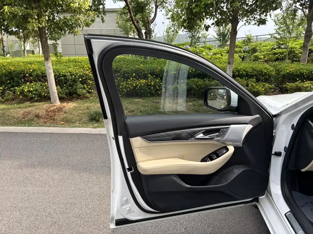 Cadillac CT5 — миниатюра 19