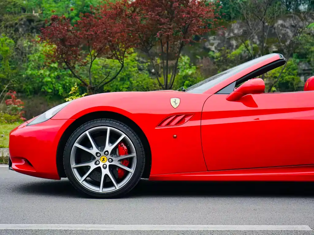 Ferrari California T 2009 4.3L