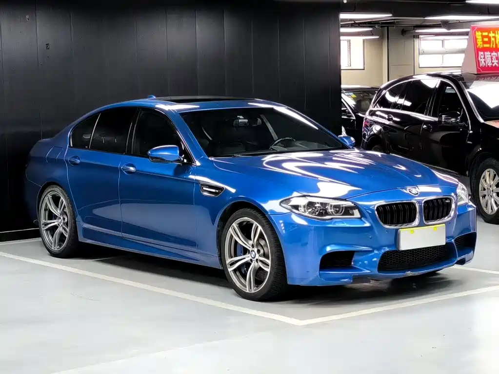 BMW M5 — миниатюра 3