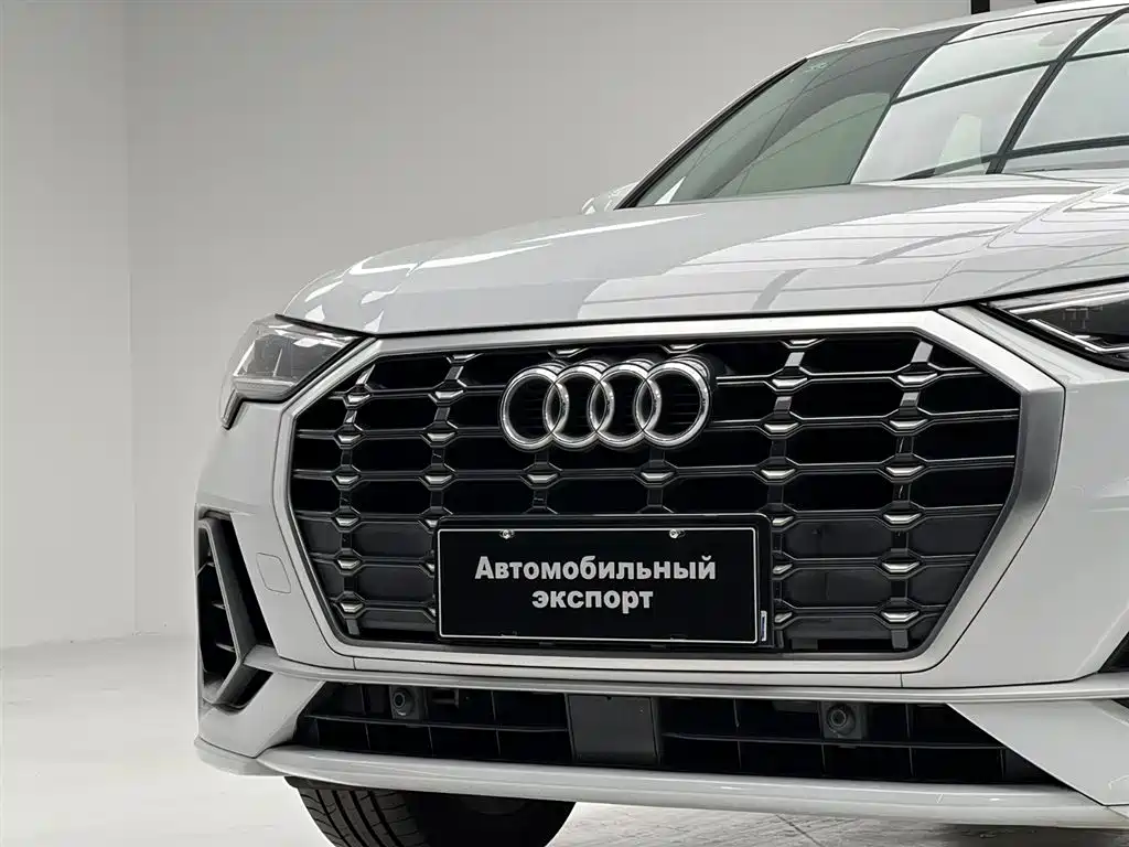 Audi Q3 2022 35 TFSI