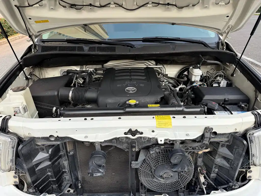 Toyota Sequoia — миниатюра 22